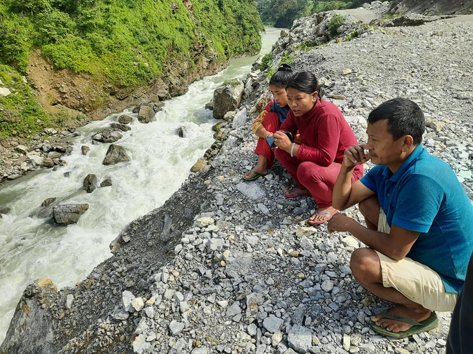 बडिगाड खोलाले बगाउँदा साढे दुई वर्षीय बालक वेपत्ता !