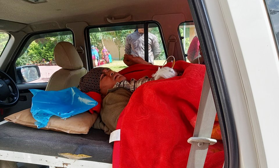 बुर्तिबाङ जीप दुर्घटनाः घाइते मध्ये चार जनालाई हेलिकप्टर मार्फत पोखरा लगियो
