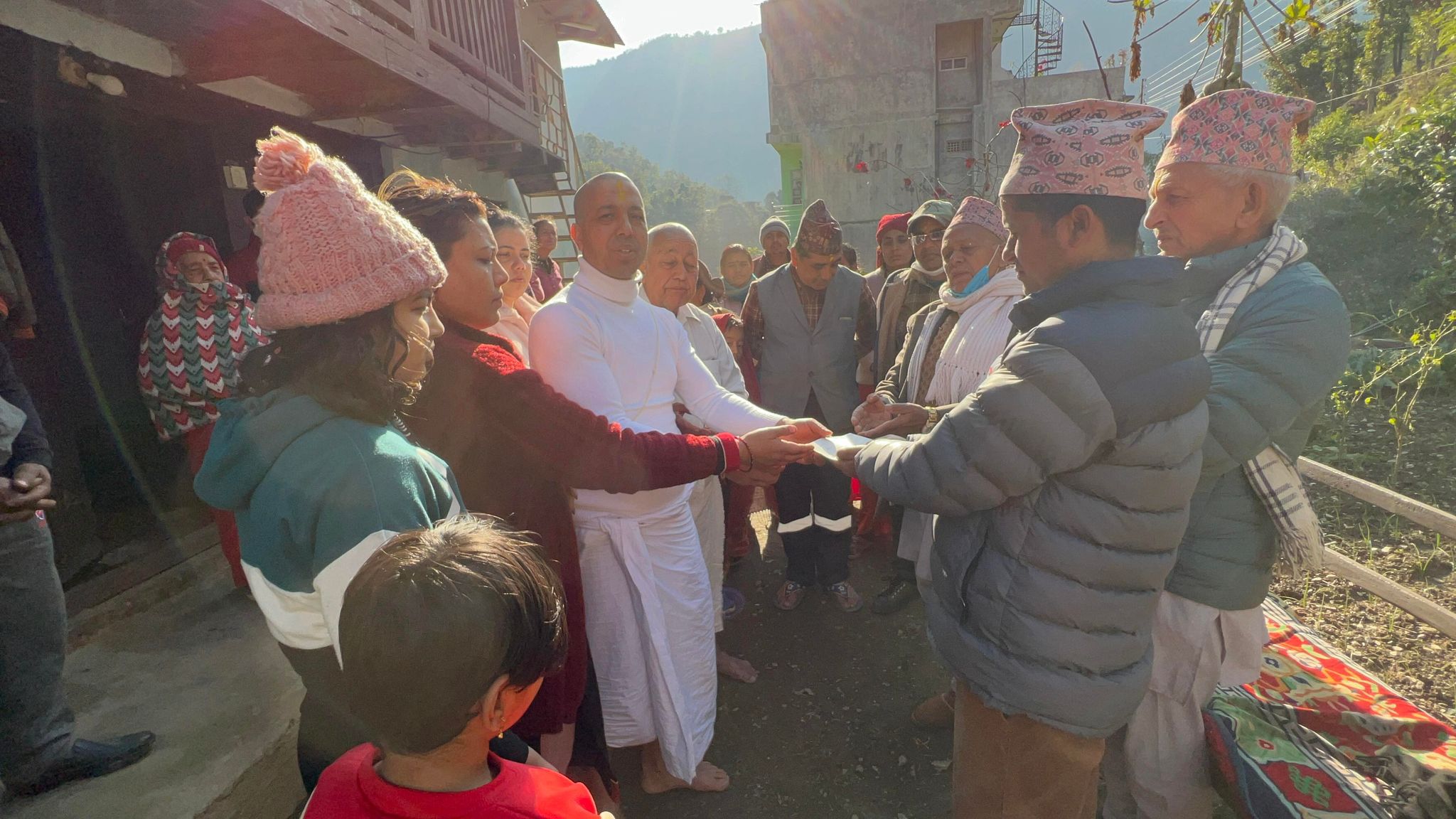 स्वर्गिय जमुना सापकोटाको स्मृतिमा १ लाखको अक्षयकोष स्थापना !
