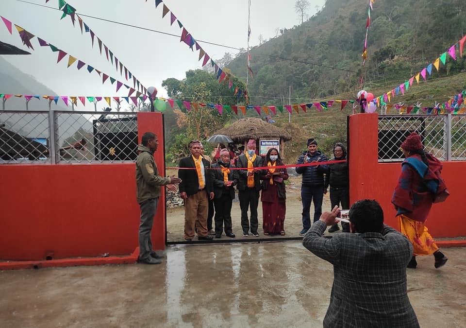 बडिगाडमा ३ झलुङ्गे पुल सहित वडा कार्यालय भवनको उद्घाटन
