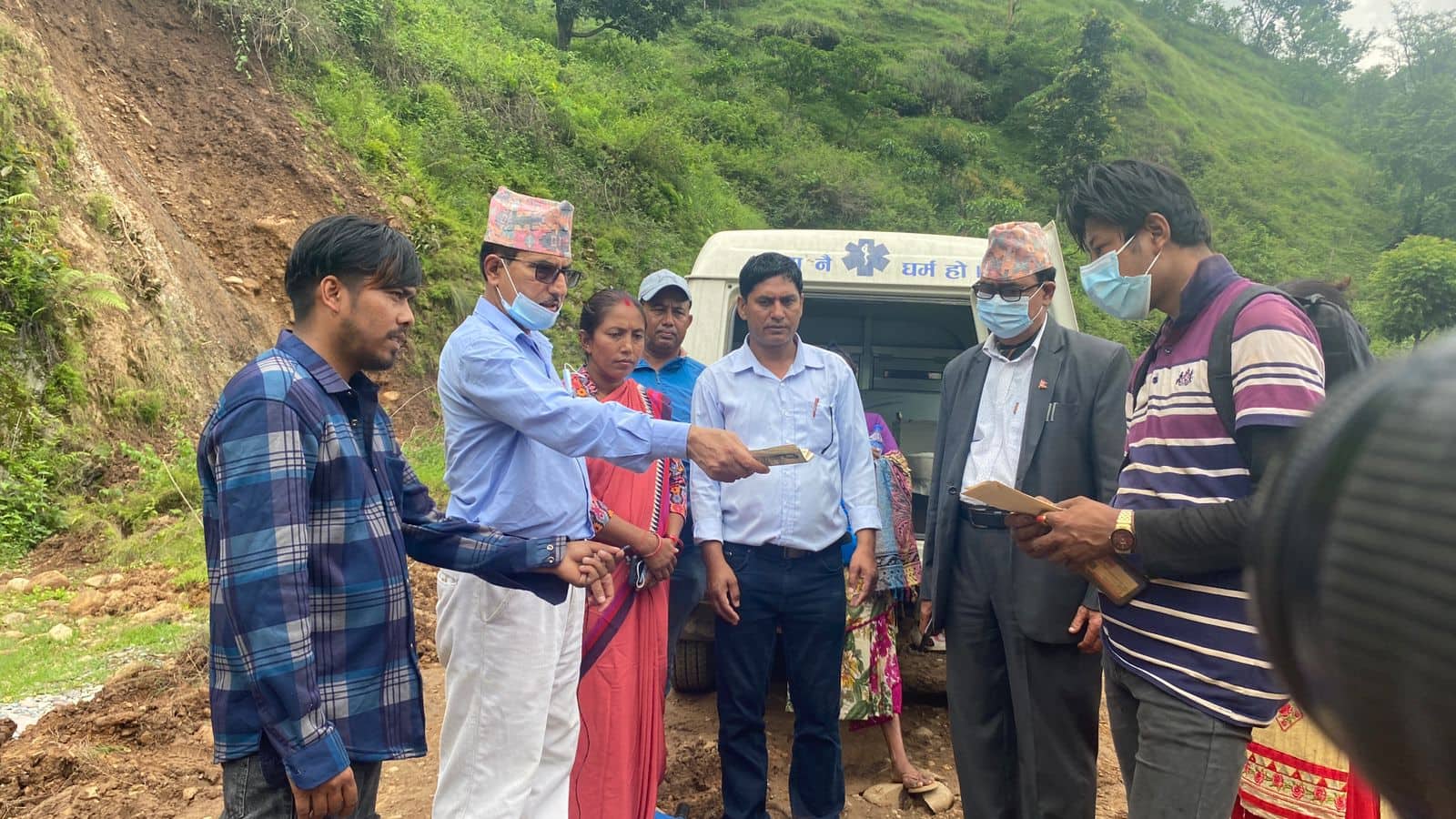 पुतली रानाले पाउने भईन् उपचार