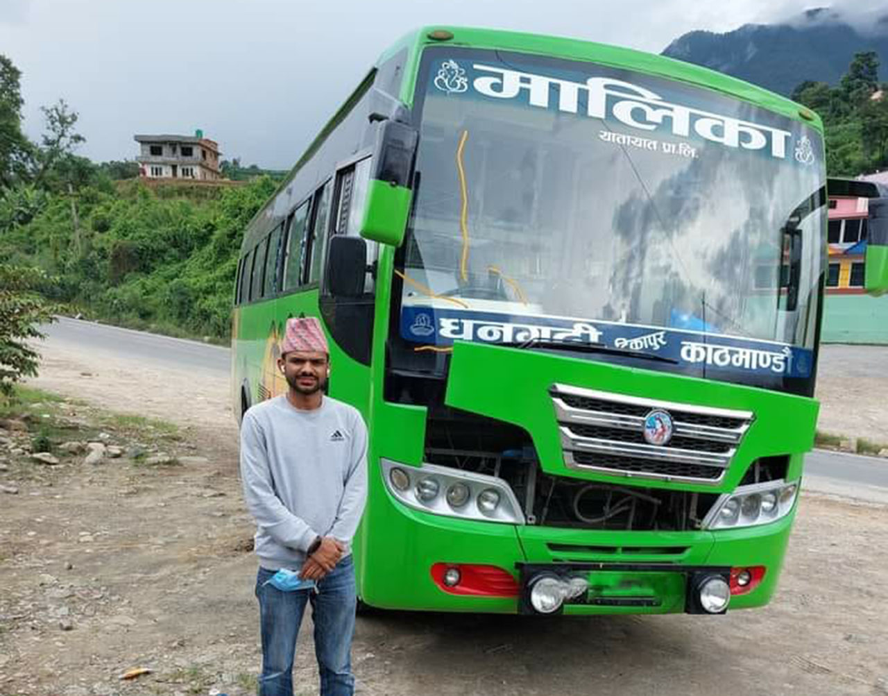 प्रधानमन्त्री देउबा सँग डडेल्धुराबाट चुनाव लडने घोषणा गरेका सागर ढकाल डडेल्धुरा हिँडे