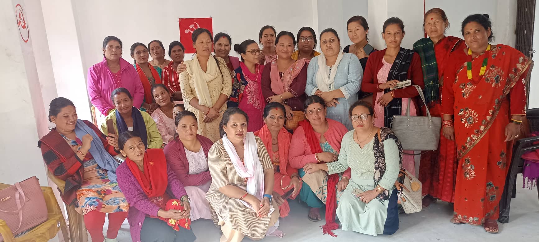 गुल्मीका माओवादी महिलाहरुद्धारा प्रत्यक्ष उमेदवारको दाबी