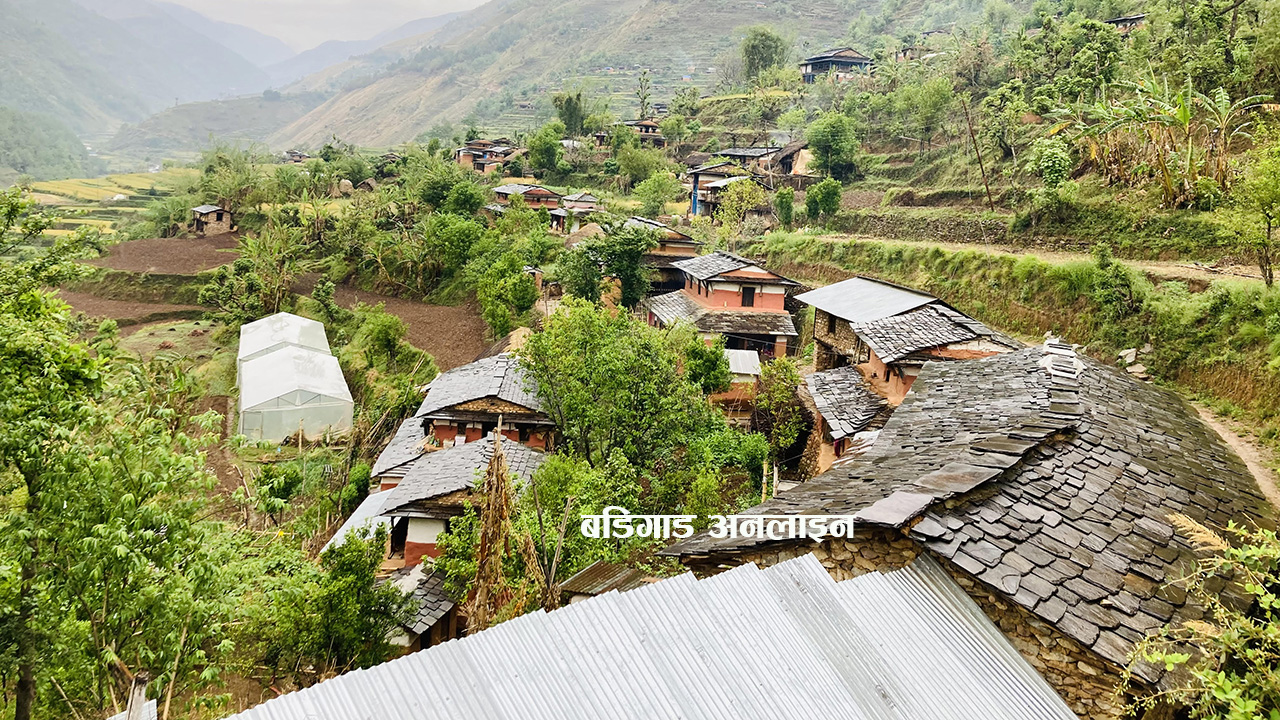 विकासले रोक्यो निसीखोला झिम्पा गाउँको बसाइँसराइ