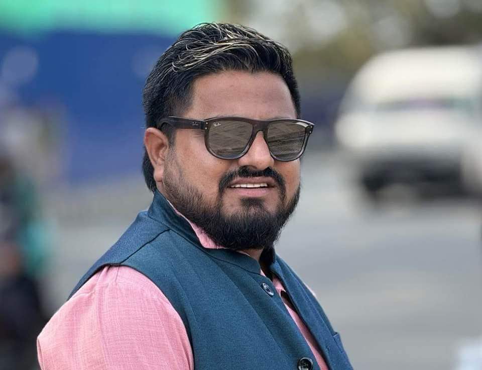 रास्वपाका कार्यकर्ताद्धारा पत्रकार देउजामाथि कुटपिट