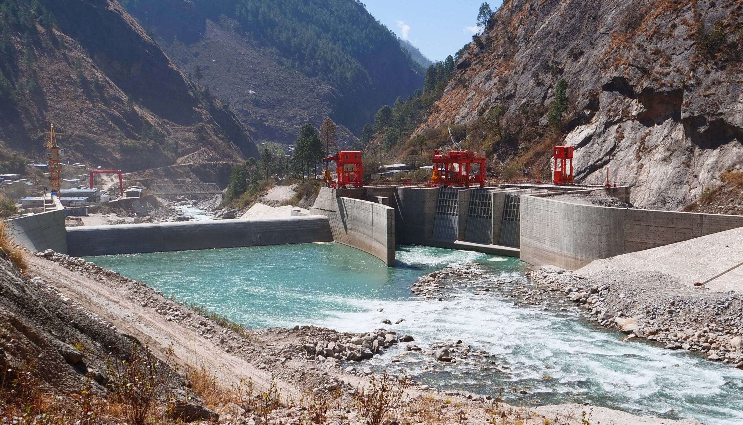 एक सातामा दुई जलविद्युत् आयोजनामा जुट्यो लगानी
