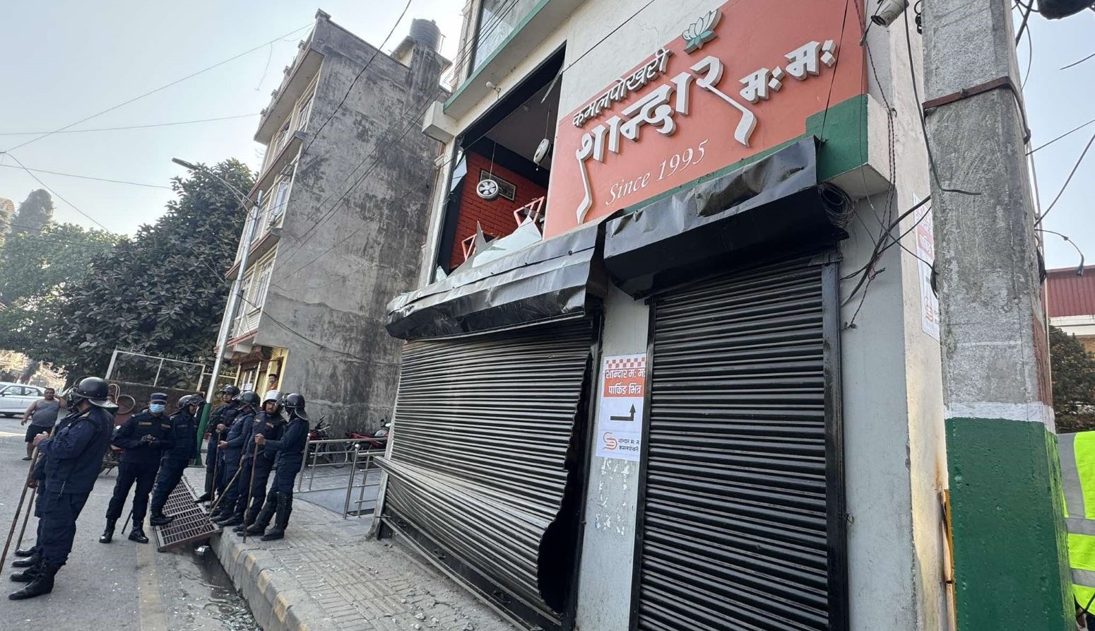 कमलपोखरीको मःम पसलमा ग्याँस सिलिण्डर विष्फोट, १४ जना घाइते