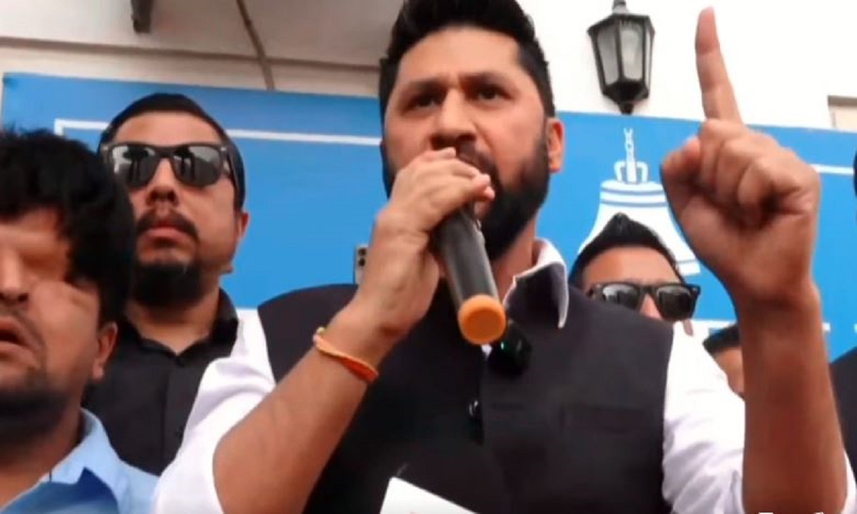 अदालतमा हाजिर हुँदै रविले भने- केपी ओलीले लगाएको गुण तिर्न आएँ