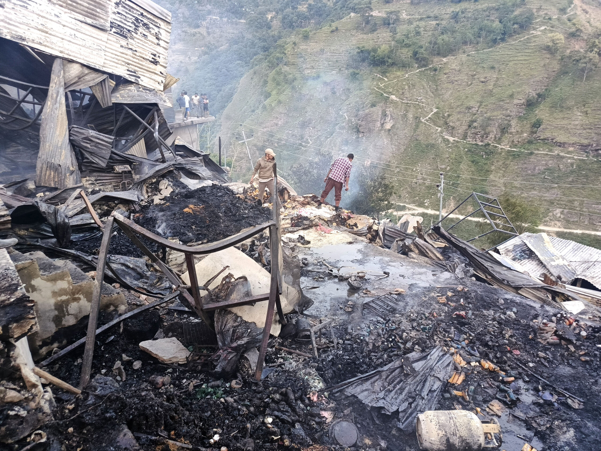 बाजुरा आगलागी : ३५ पसल जल्दा आठ करोड बढीको क्षति