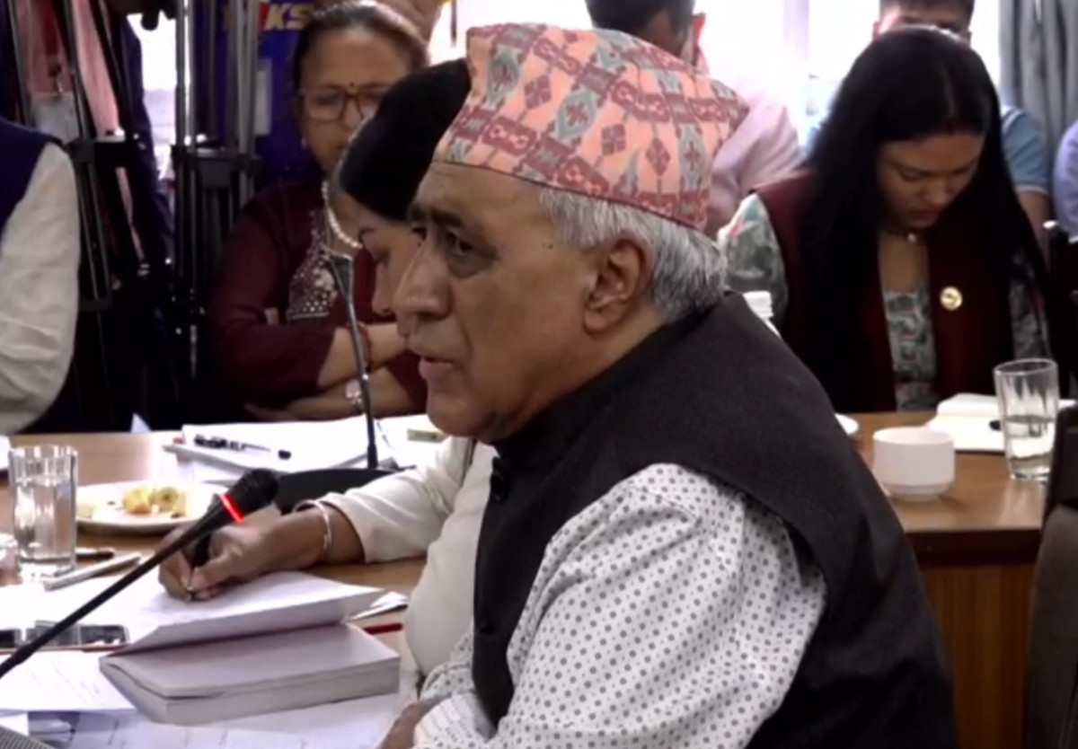 अहिलेको नेतृत्वबाट धेरै आश गर्नु नै बेकार : सांसद भण्डारी
