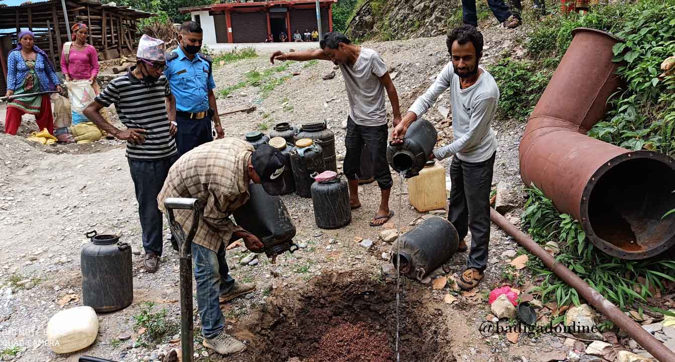 मदिराले घरेलु हिंसा बढेको भन्दै नियन्त्रणमा खर्वाङ प्रहरी सक्रिय !