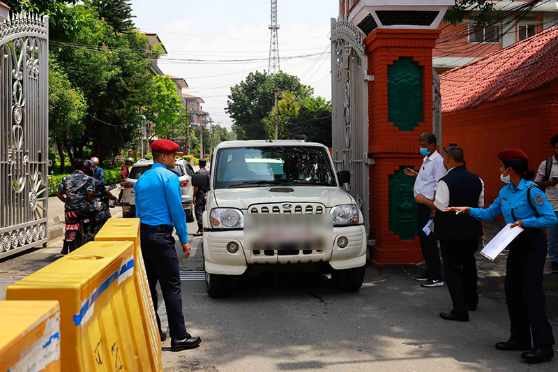 हराएको भनिएको सरकारी गाडी मन्त्रालयमै फेला