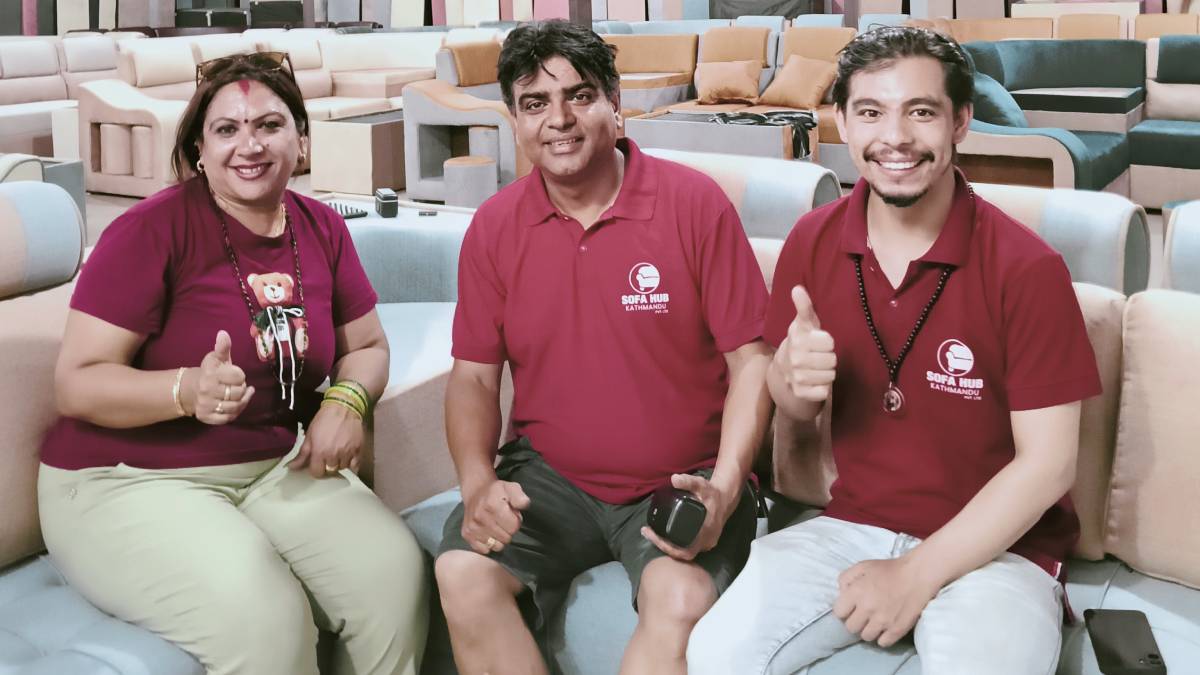 सोफा हब काठमाडौँले सामाजिक सञ्जालमा फलो गर्नेलाई दियो ३५ हजारको सोफा, तपाईंले पनि यसरी पाउनुस्