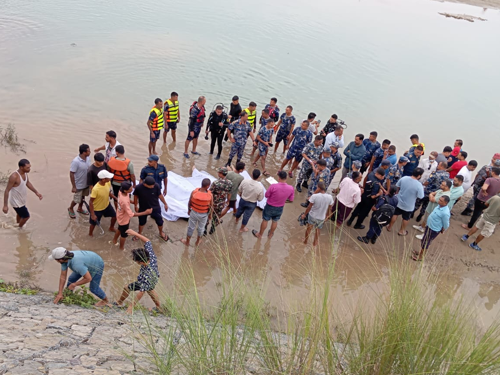 खुटिया खोलामा डुबेर चार किशोरको मृत्यु