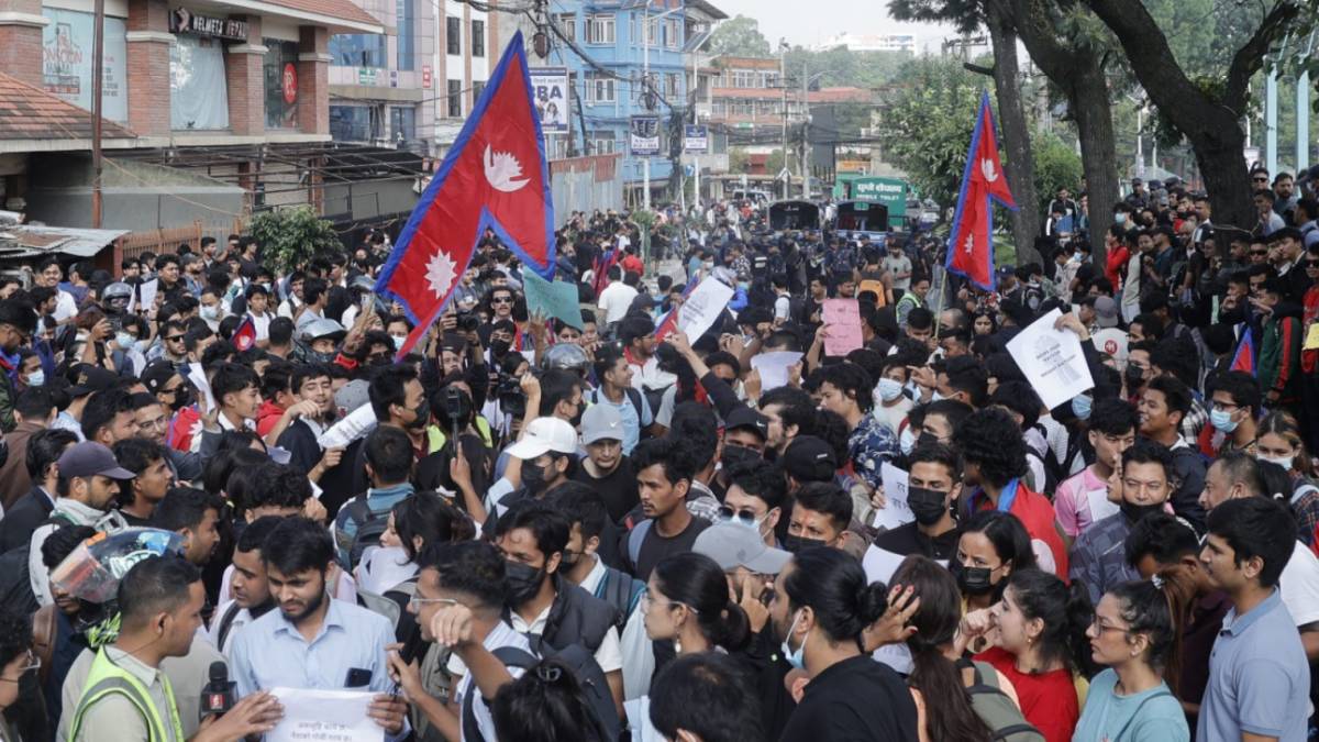 भ्रष्टाचारविरुद्ध काठमाडौँमा जेन-जीको गर्जन