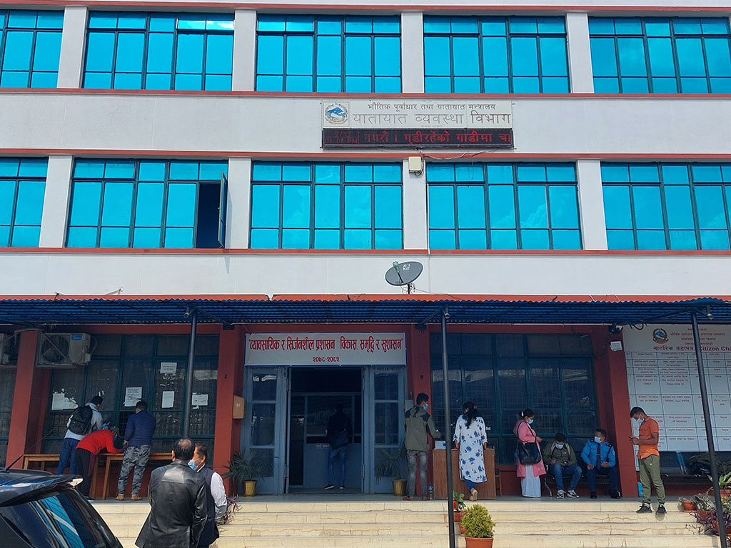 यात्रुबाट बढी मूल्य लिने र गुणस्तरहीन खाना बेच्ने होटललाई कारबाही गरिने