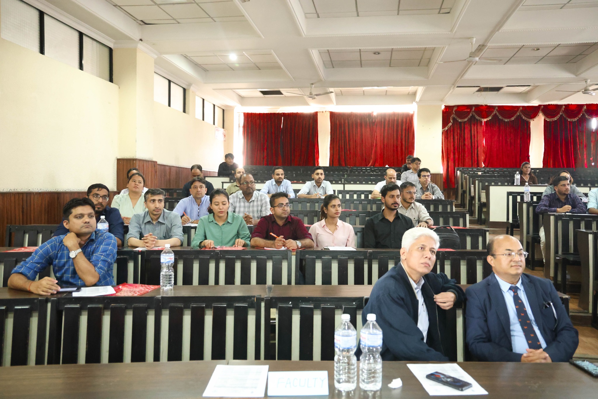 काठमाडौं मेडिकल कलेजमा ट्रमा तथा आकस्मिक शल्य चिकित्सा सम्बन्धी मास्टर क्लास