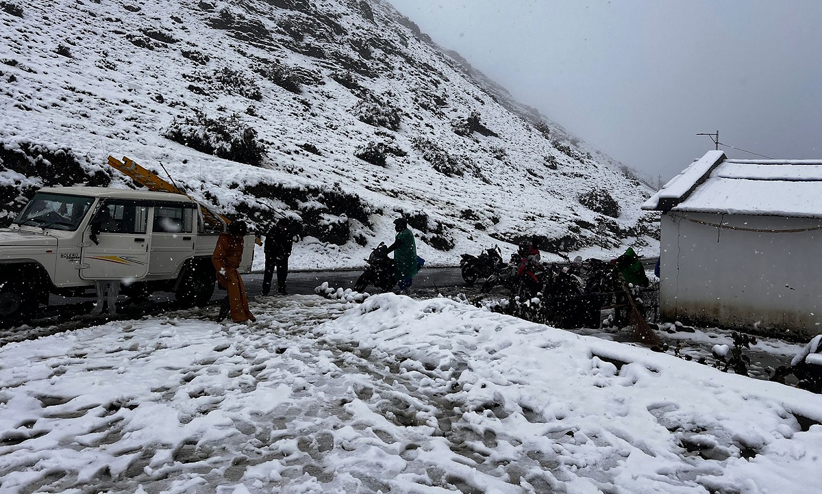 हिमपातबाट अलपत्र ७५० जनाको तिलिचो वेश क्याम्पबाट उद्धार