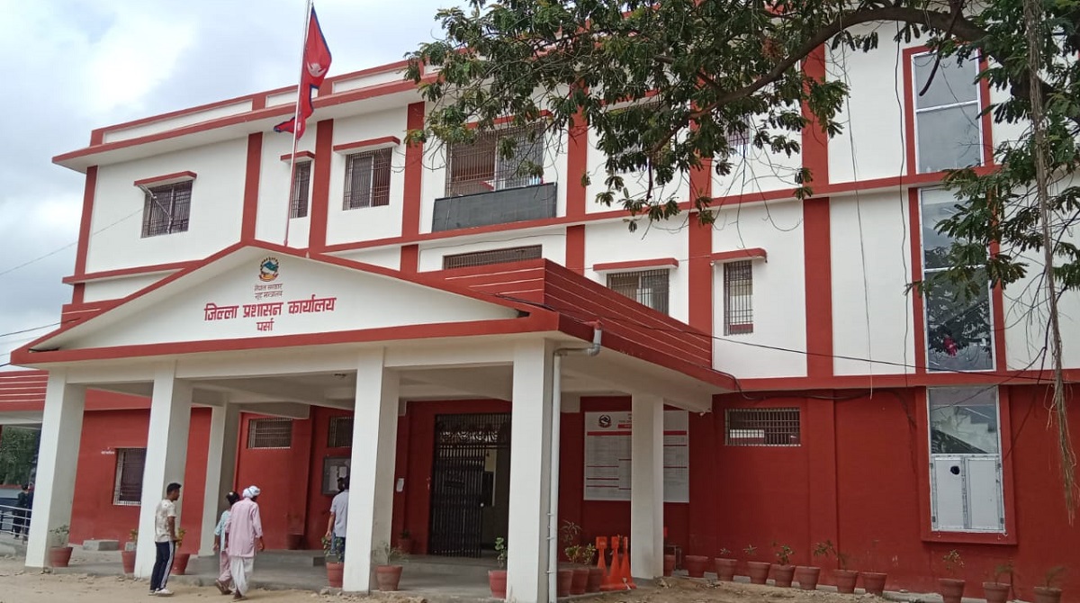 वीरगञ्जमा कर्फ्यू आदेश, भेला र प्रदर्शनमा रोक
