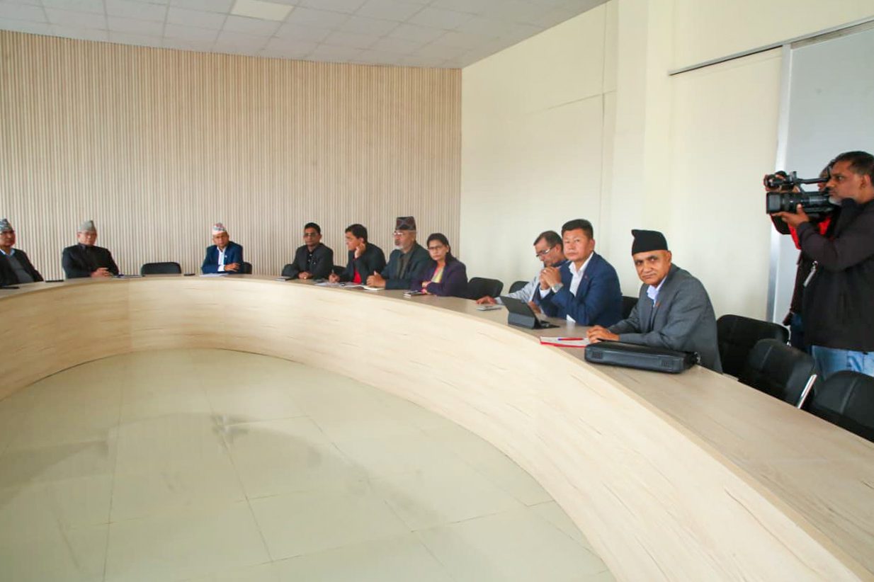 ओली पक्राउको विरोधमा एमालेले घोषणा गर्‍यो थप आन्दोलनका कार्यक्रम