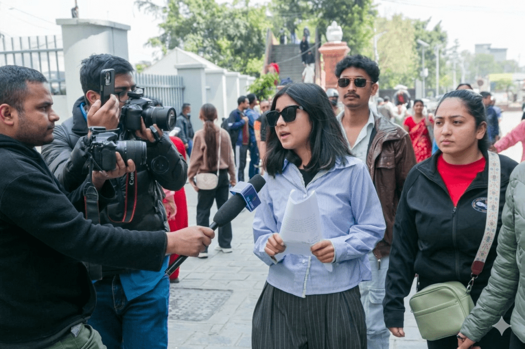 बलात्कारको धम्की दिनेविरुद्ध अमिशा पराजुलीले दिइन् साइबर ब्युरोमा उजुरी