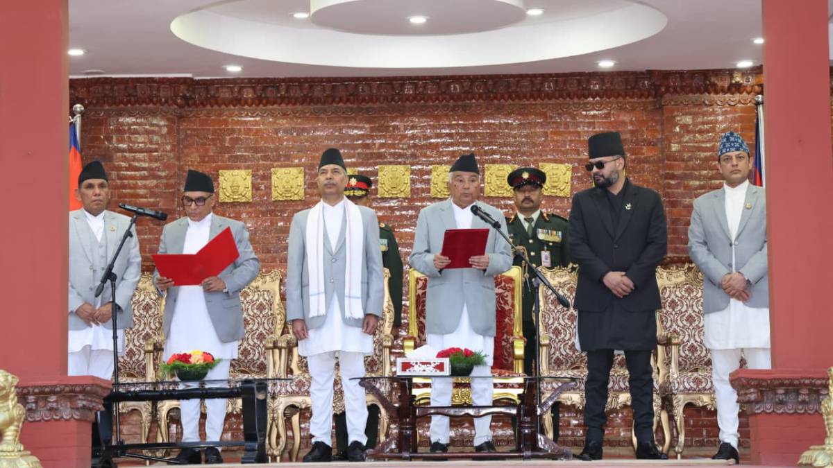 नवनियुक्त प्रधानन्यायाधीश मनोज शर्माले लिए शपथ
