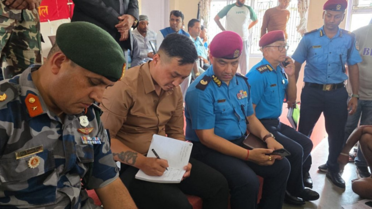 मिटरब्याजपीडितको मार्च निजगढमै रोकियो, सरकारसँग निर्णायक वार्ता हुँदै