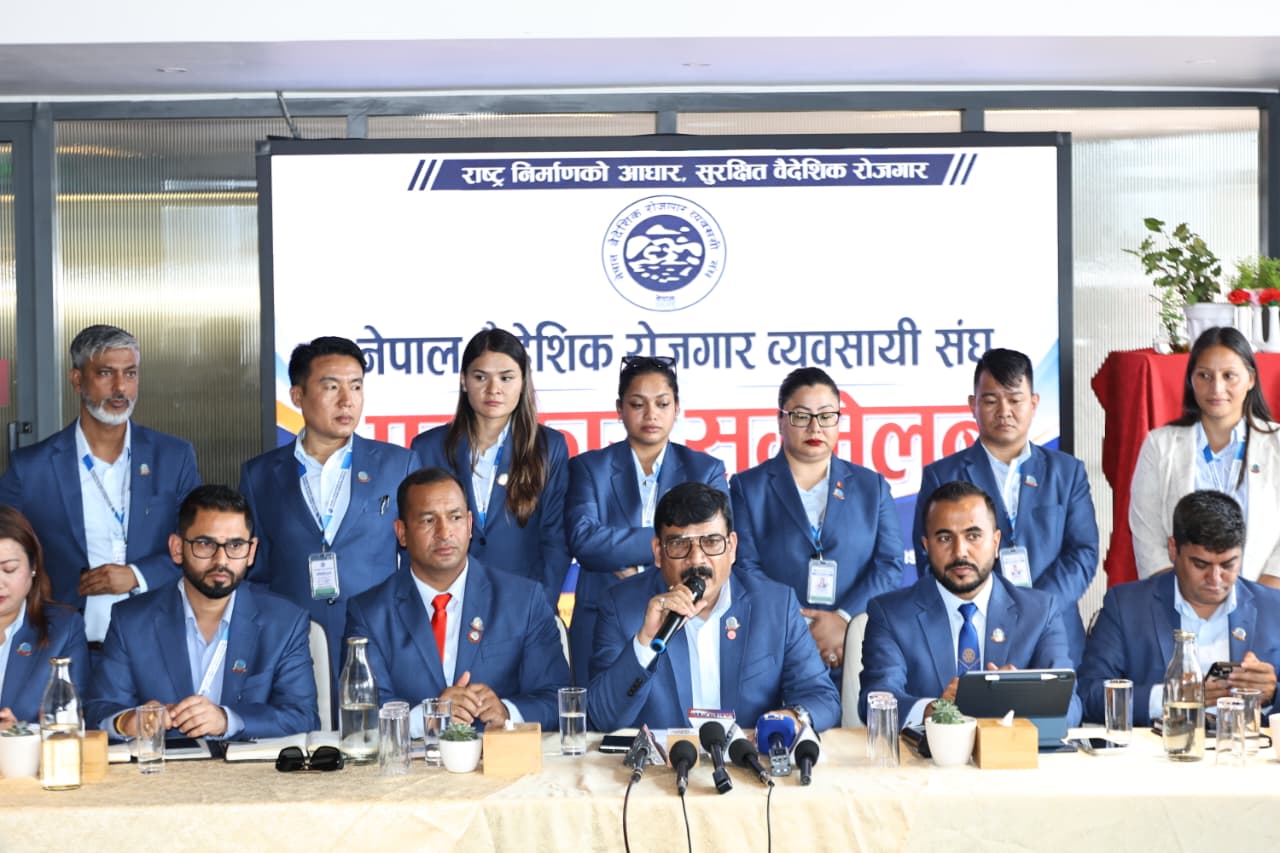 नीतिगत सुधारको माग गर्दै श्रमिकलाई वैदेशिक रोजगारीमा पठाउन बन्द