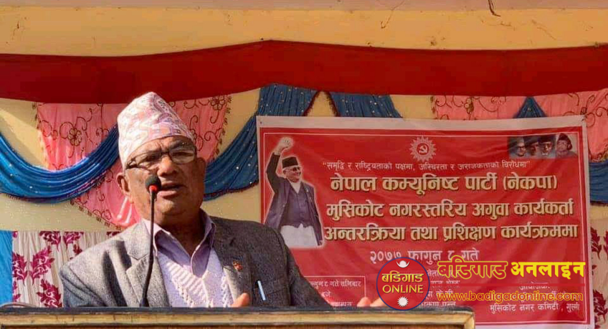 बढार्नुपर्ने फोहोर हावाले उडायो: श्रेष्ठ