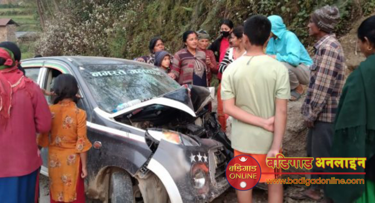 बागलुङ्ग गल्कोटमा ट्याक्सी दुर्घट'ना, ४ जना घाइते